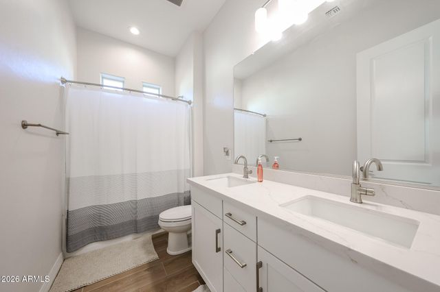 18118 W HIGHLAND Avenue, Goodyear, AZ 85395