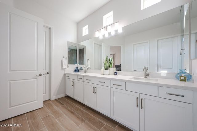 18118 W HIGHLAND Avenue, Goodyear, AZ 85395