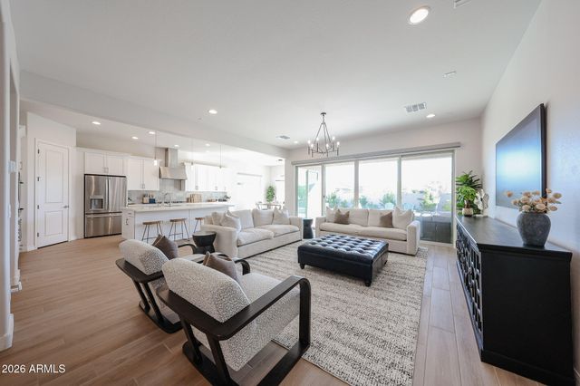 18118 W HIGHLAND Avenue, Goodyear, AZ 85395