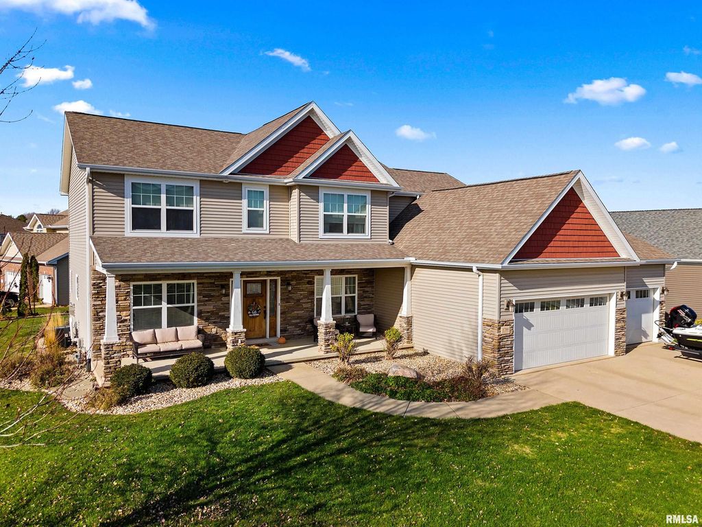 1700 KENSINGTON Drive, Washington, IL 61571