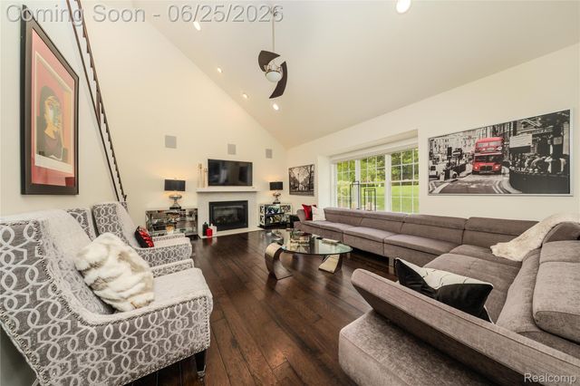 50719 Amesburg Drive, Novi, MI 48374