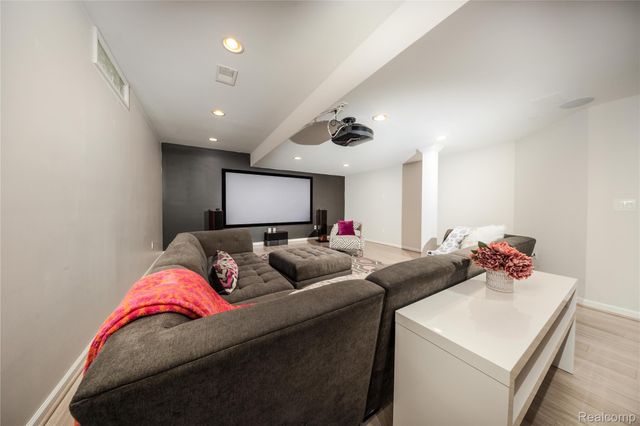 50719 Amesburg Drive, Novi, MI 48374