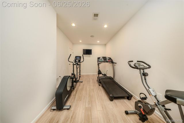 50719 Amesburg Drive, Novi, MI 48374