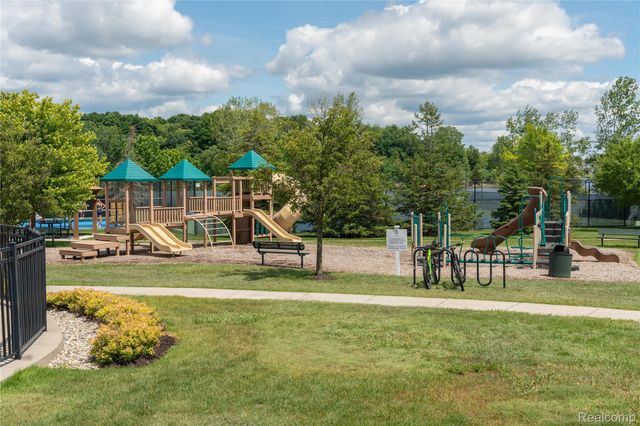 50719 Amesburg Drive, Novi, MI 48374