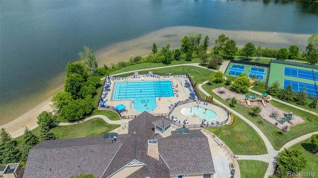 50719 Amesburg Drive, Novi, MI 48374