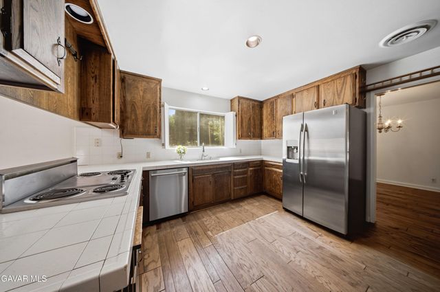 43944 Halcom Avenue, Lancaster, CA 93536