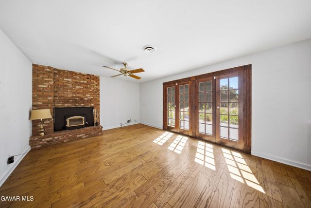 43944 Halcom Avenue, Lancaster, CA 93536