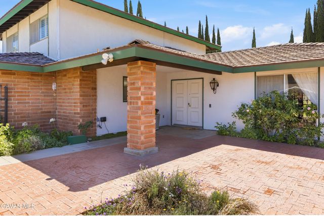 43944 Halcom Avenue, Lancaster, CA 93536