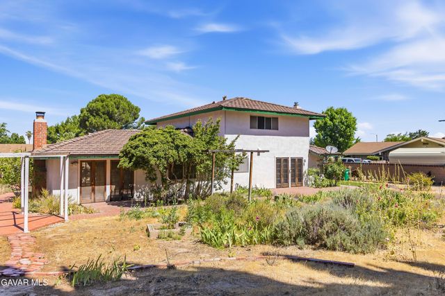 43944 Halcom Avenue, Lancaster, CA 93536