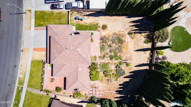 43944 Halcom Avenue, Lancaster, CA 93536