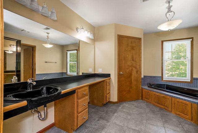 902 Allendale Lake Road, Greenwood, MO 64034
