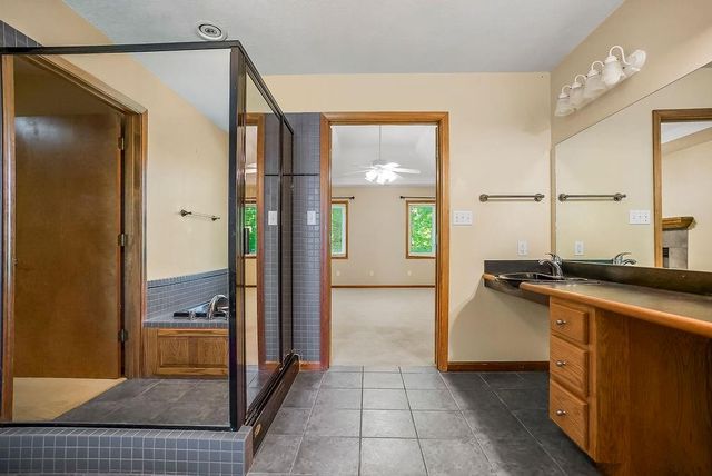 902 Allendale Lake Road, Greenwood, MO 64034