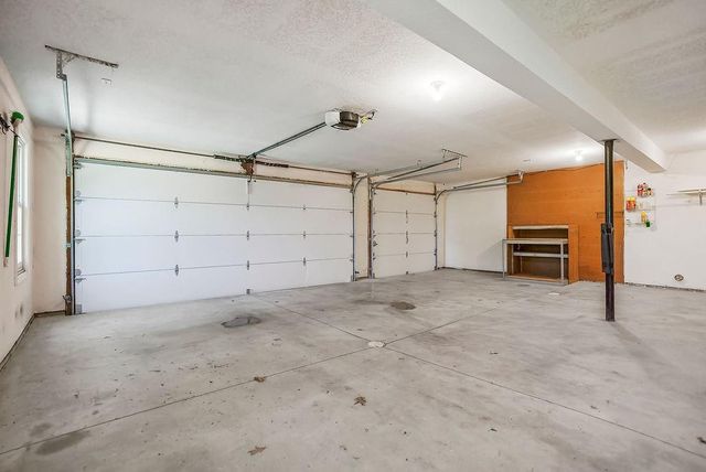 902 Allendale Lake Road, Greenwood, MO 64034