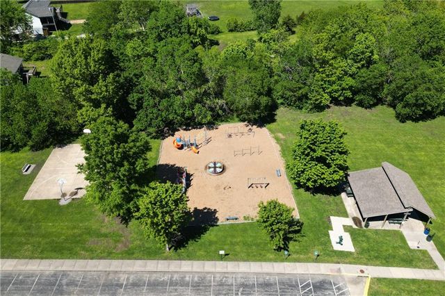 902 Allendale Lake Road, Greenwood, MO 64034