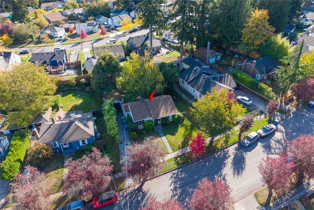 11430 69th Place S, Seattle, WA 98178