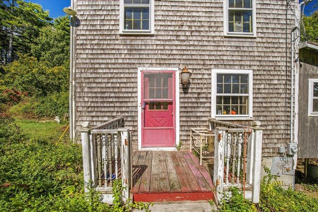 42 Steeplebush Way, Plymouth, MA 02360