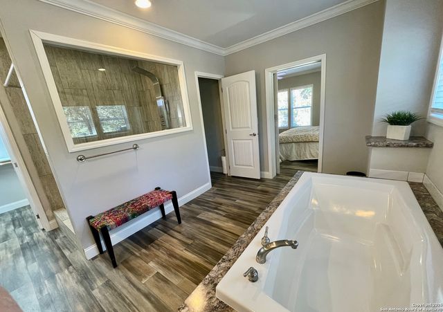 203 RANCH DR, Bandera, TX 78003