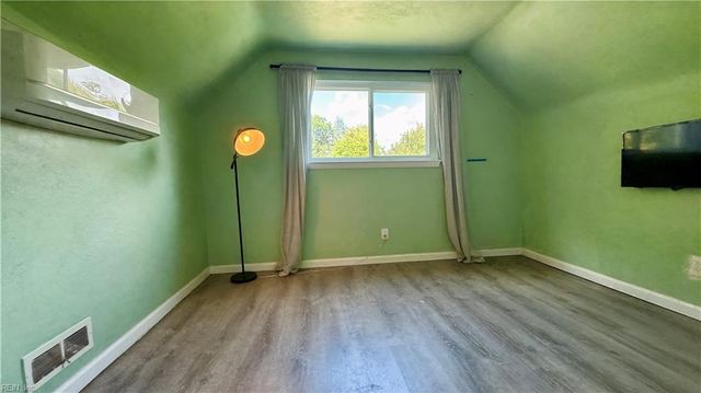 4933 Carnation AVE, Virginia Beach, VA 23462
