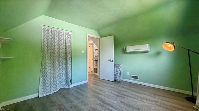 4933 Carnation AVE, Virginia Beach, VA 23462