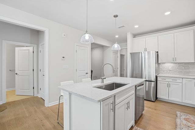 4 Winslow Lane 410, Grafton, MA 01536