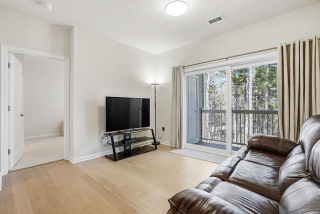 4 Winslow Lane 410, Grafton, MA 01536