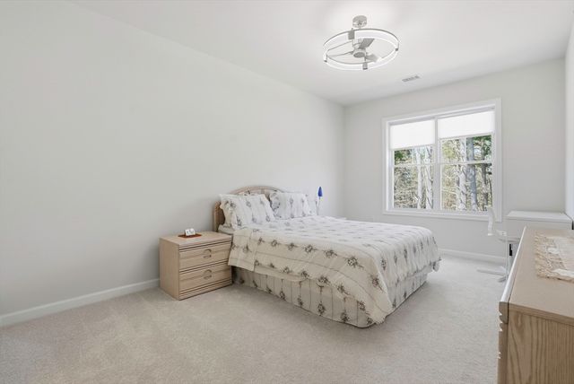 4 Winslow Lane 410, Grafton, MA 01536