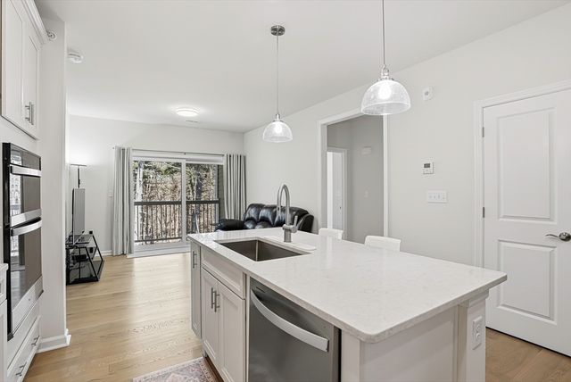 4 Winslow Lane 410, Grafton, MA 01536