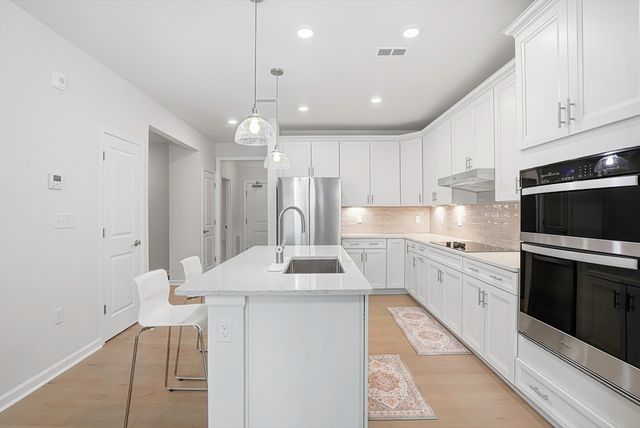 4 Winslow Lane 410, Grafton, MA 01536