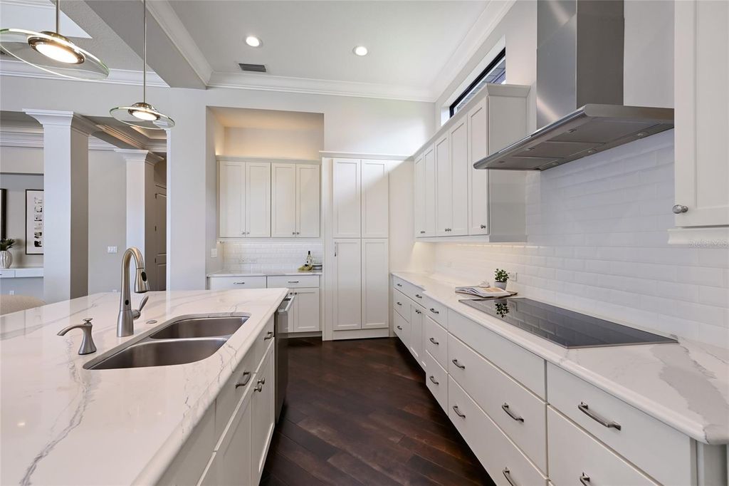 Image 28 of property listing at 8411 BROADSTONE COURT, Bradenton, FL 34202