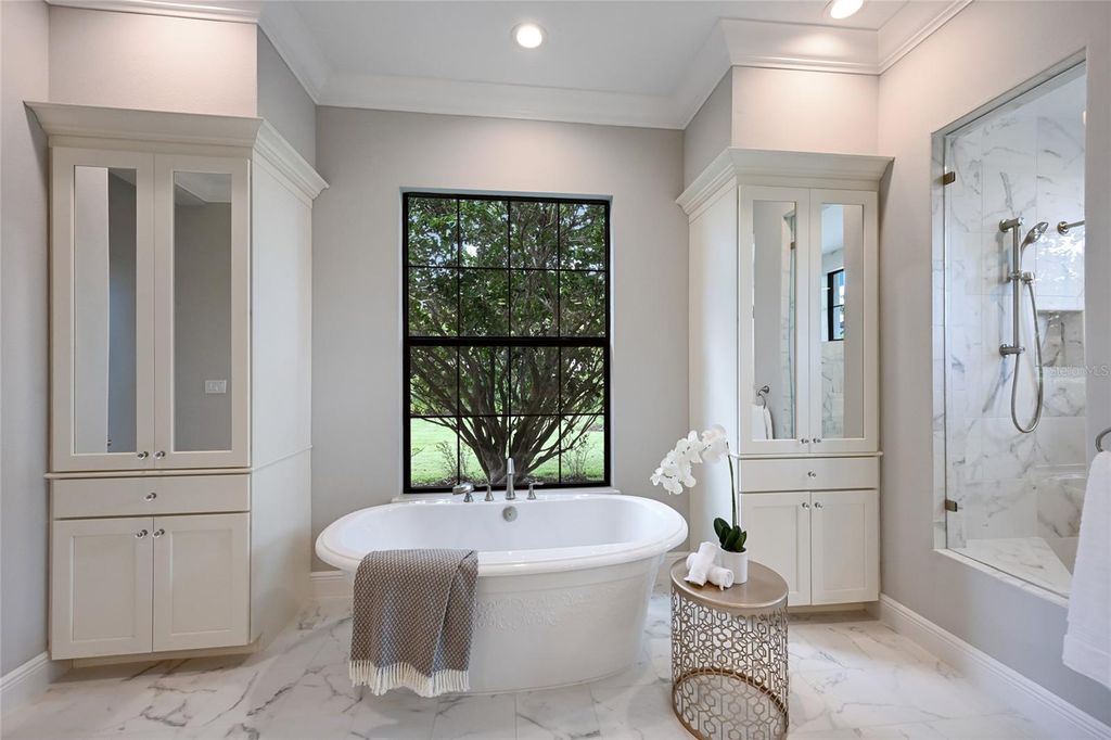 Image 47 of property listing at 8411 BROADSTONE COURT, Bradenton, FL 34202