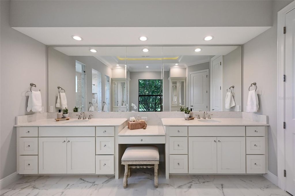 Image 49 of property listing at 8411 BROADSTONE COURT, Bradenton, FL 34202