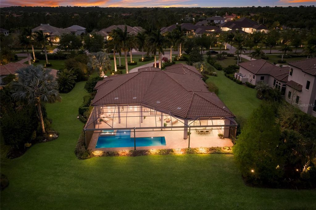 Image 69 of property listing at 8411 BROADSTONE COURT, Bradenton, FL 34202