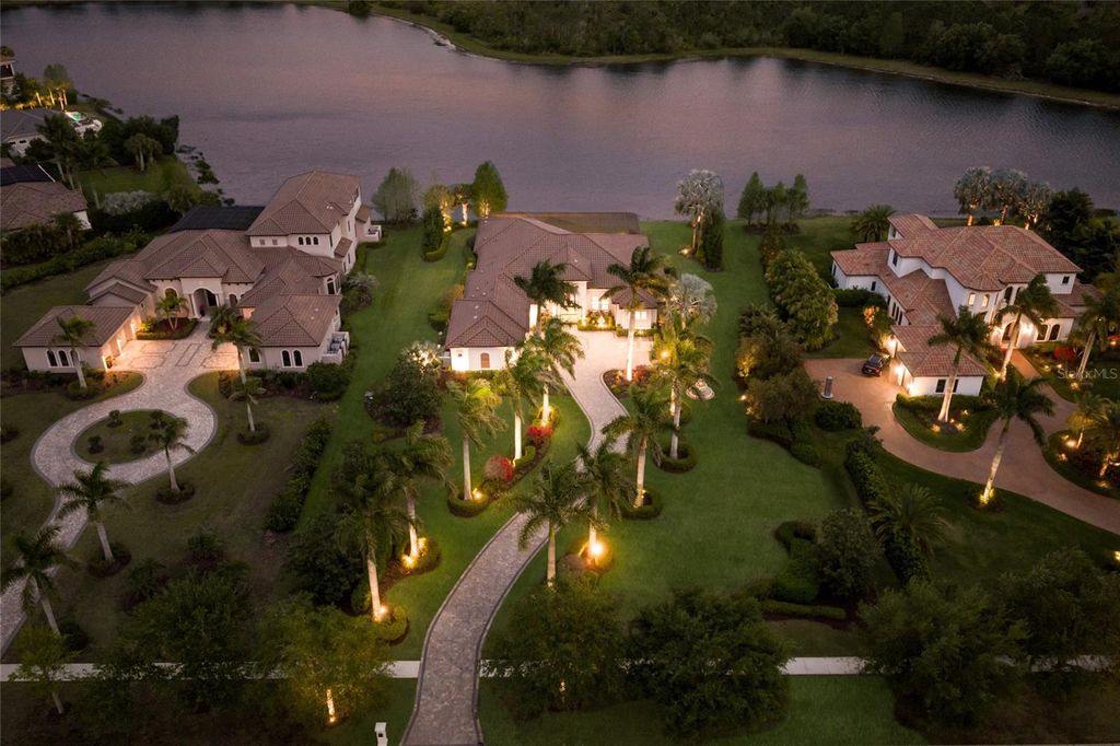 Image 73 of property listing at 8411 BROADSTONE COURT, Bradenton, FL 34202