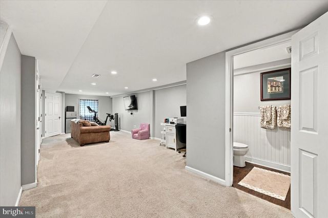 5338 BRITTANY DR, Clifton Heights, PA 19018