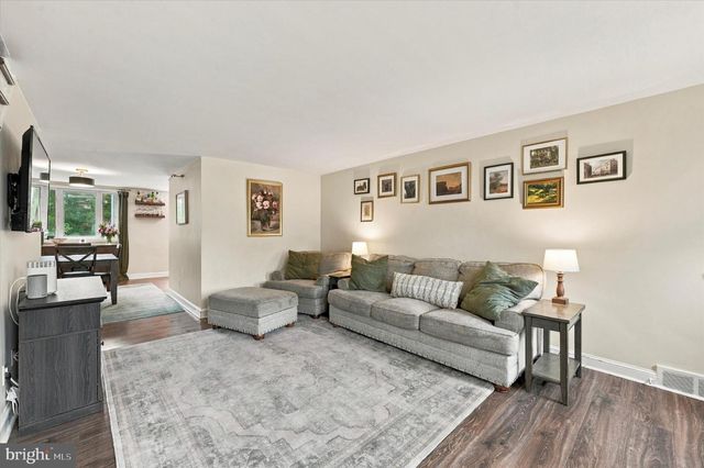5338 BRITTANY DR, Clifton Heights, PA 19018