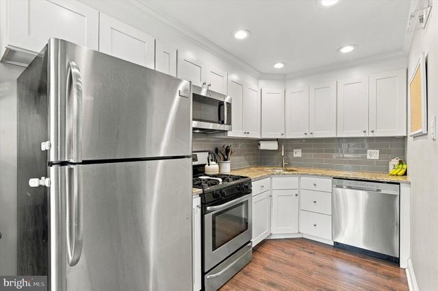 5338 BRITTANY DR, Clifton Heights, PA 19018
