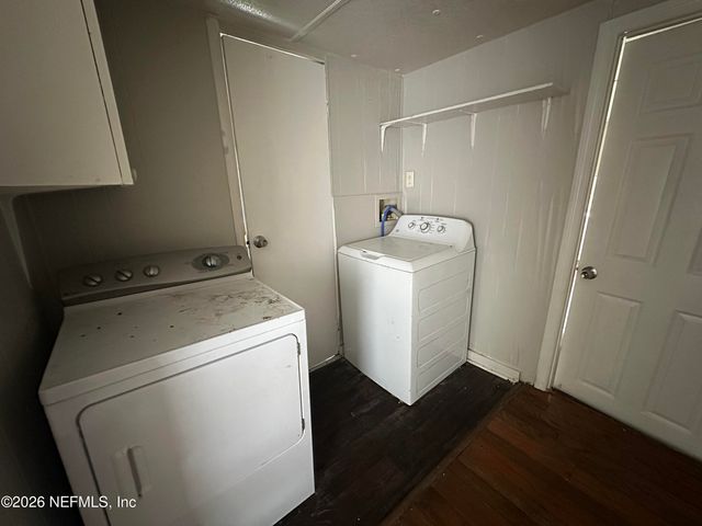8710 COCOA Avenue, Jacksonville, FL 32211