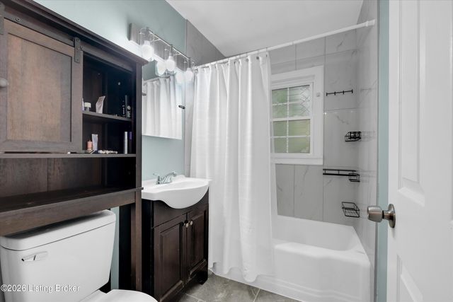 2808 Rosalee Ave, Louisville, KY 40220