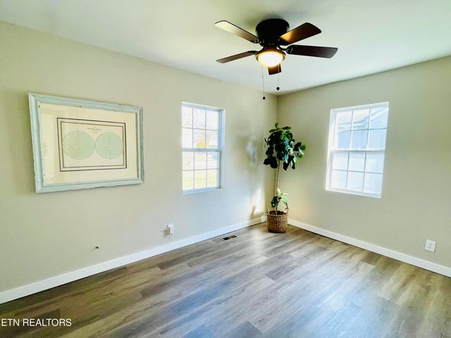 3745 Catalpa Ave, Knoxville, TN 37914