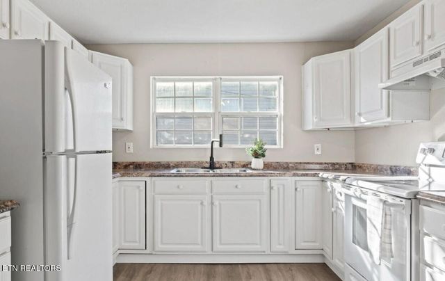 3745 Catalpa Ave, Knoxville, TN 37914