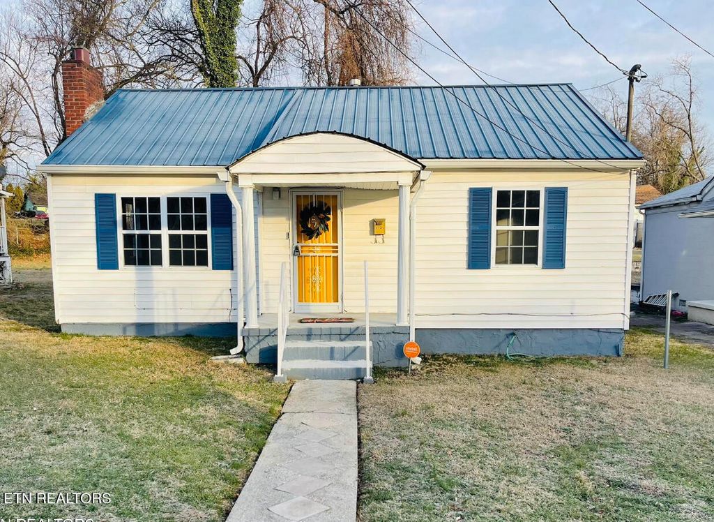 3745 Catalpa Ave, Knoxville, TN 37914