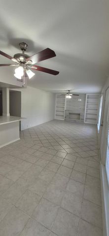 5343 Richmond Avenue 11, Houston, TX 77056