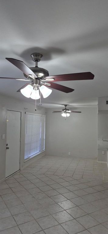 5343 Richmond Avenue 11, Houston, TX 77056