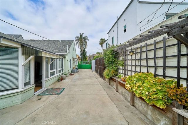 1128 S Citrus Avenue, Los Angeles, CA 90019