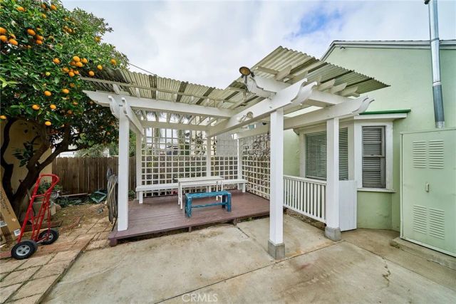 1128 S Citrus Avenue, Los Angeles, CA 90019