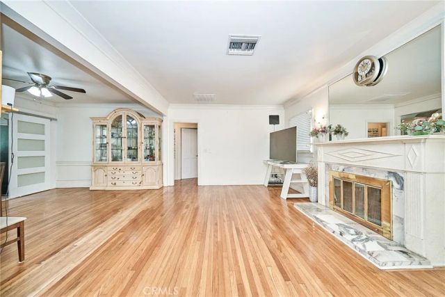 1128 S Citrus Avenue, Los Angeles, CA 90019