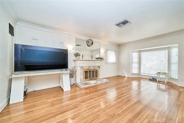 1128 S Citrus Avenue, Los Angeles, CA 90019