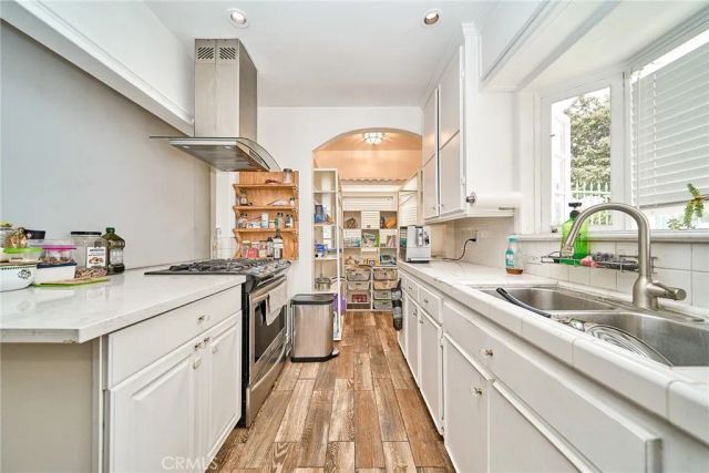 1128 S Citrus Avenue, Los Angeles, CA 90019