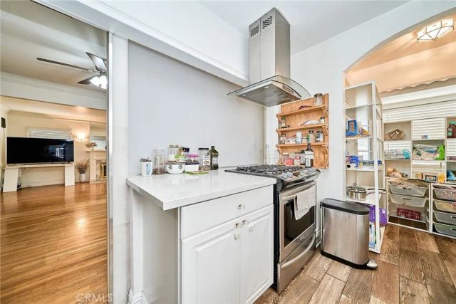 1128 S Citrus Avenue, Los Angeles, CA 90019