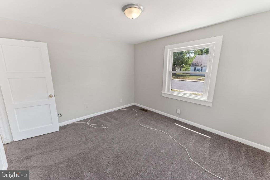 Image 12 of property listing at 201 CARROLLTON AVE, Salisbury, MD 21804